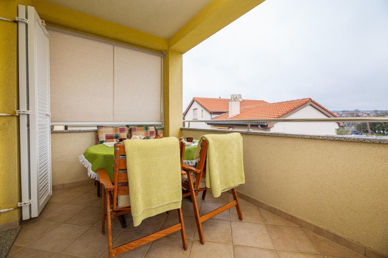Golden Hope 4+1 Apartment Krk Krk Town Exteriör bild