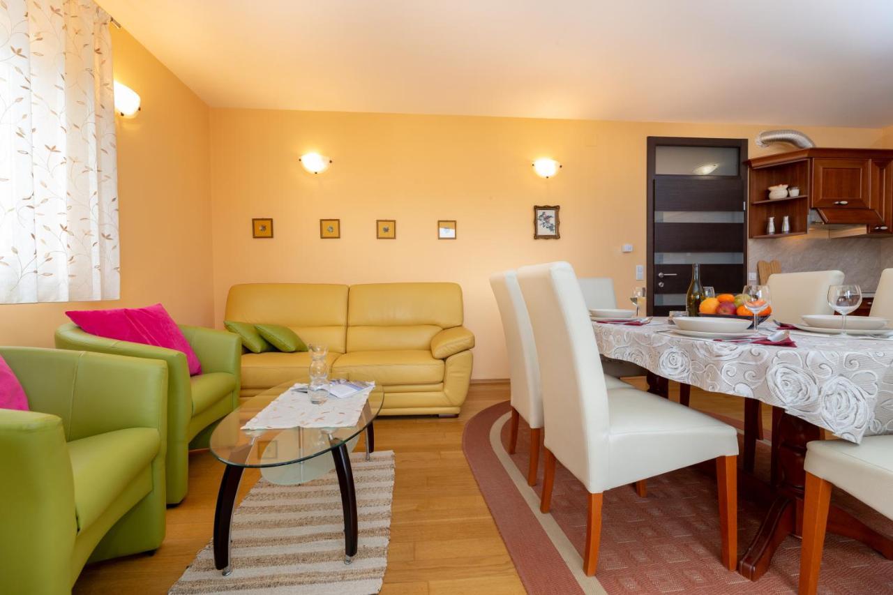 Golden Hope 4+1 Apartment Krk Krk Town Exteriör bild