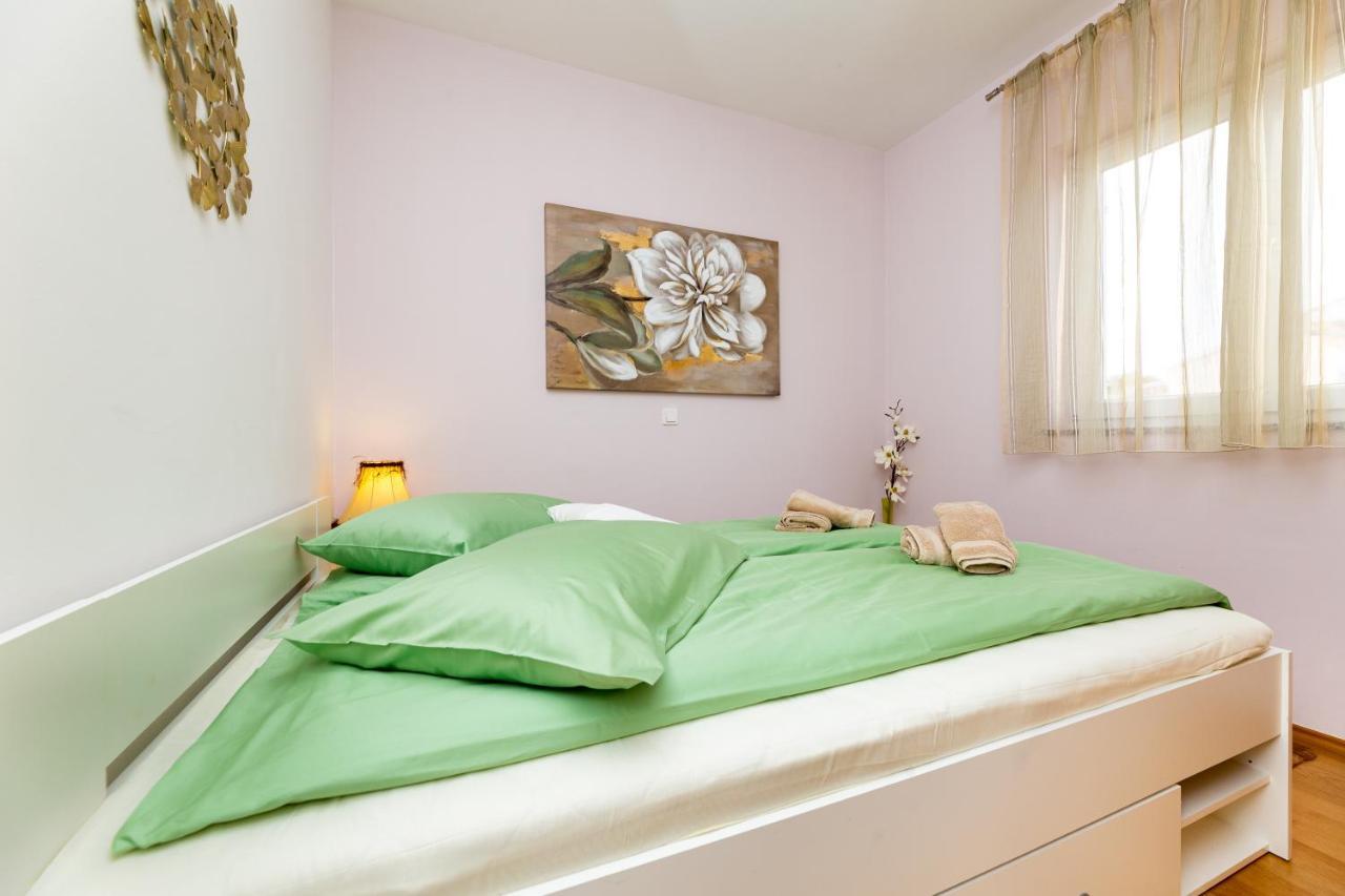 Golden Hope 4+1 Apartment Krk Krk Town Exteriör bild